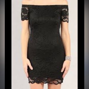 NWT Forever 21 Black cocktail Lace Dress with off shoulder sleeves Size M
